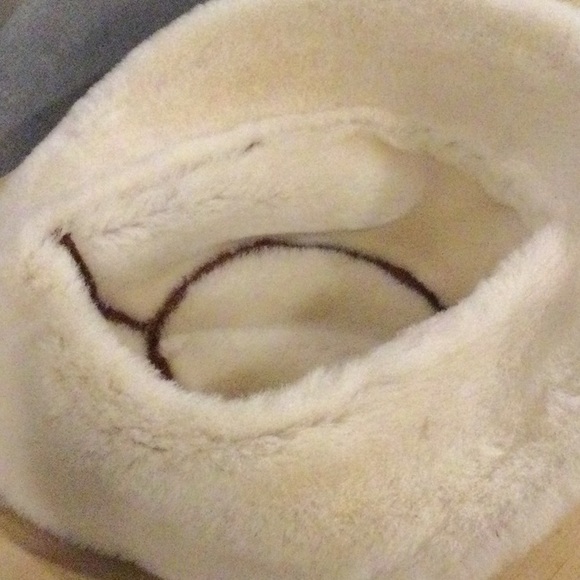 Real sheepskin bucket hat - Picture 2 of 4